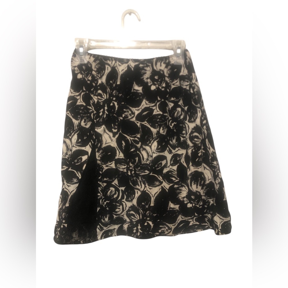 Vintage INC International Concepts 100% Silk Floral Skirt Size 4 Petite
